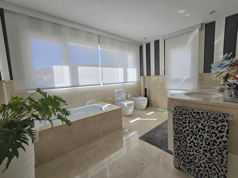 Apartment for Sale in La Cala Golf, Malaga 11