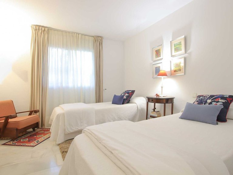 Apartment for Sale in The Golden Mile, Malaga 7
