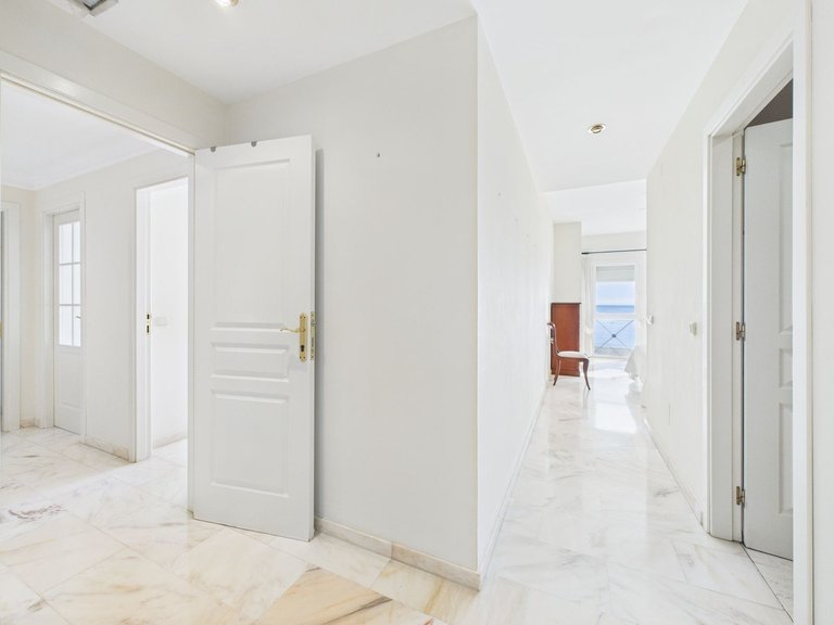 Apartment for  in Estepona, Malaga 16