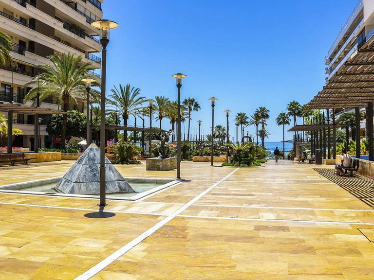 Apartment for Sale in Marbella, Malaga 19