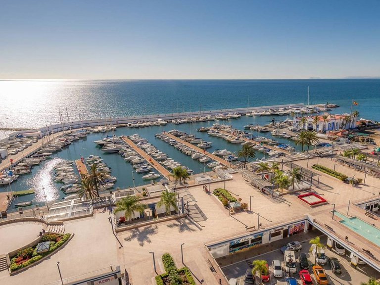 Apartment for Sale in Marbella, Malaga 22