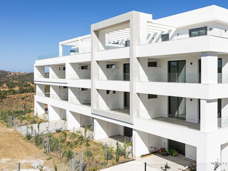Apartment for Sale in Costa del Sol, Calanova Golf, Malaga 14