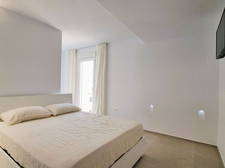 Apartment for Sale in Puerto Banús, Malaga 13
