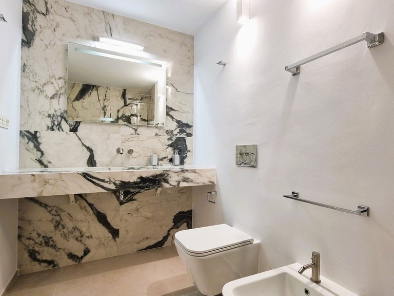 Apartment for Sale in Puerto Banús, Malaga 15