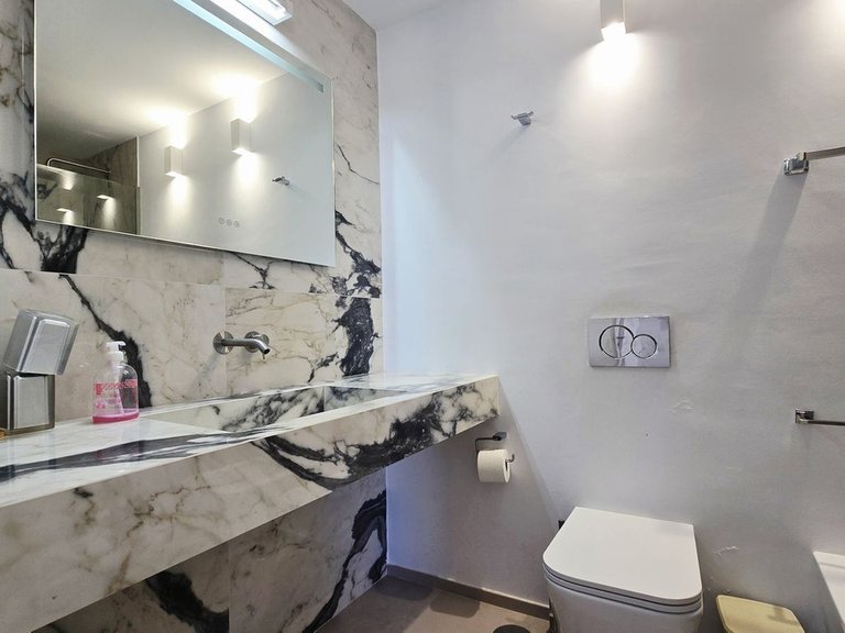 Apartment for Sale in Puerto Banús, Malaga 22