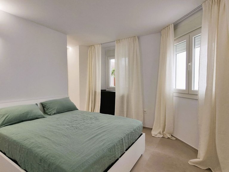 Apartment for Sale in Puerto Banús, Malaga 4