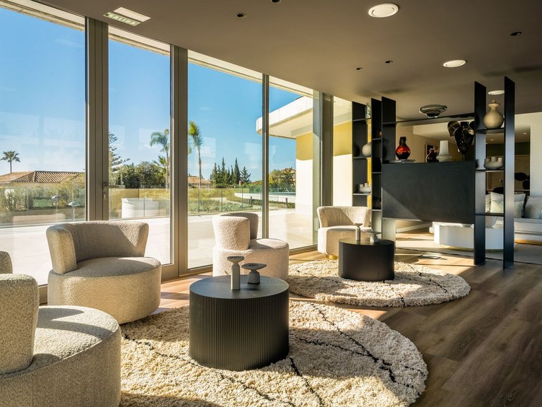 Villa for Sale in Mijas Costa, Malaga 35