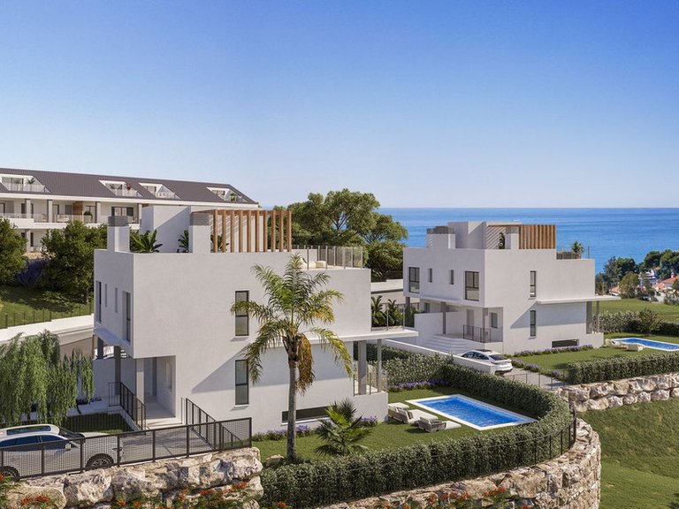 Town House for Sale in Benalmadena, Malaga 2