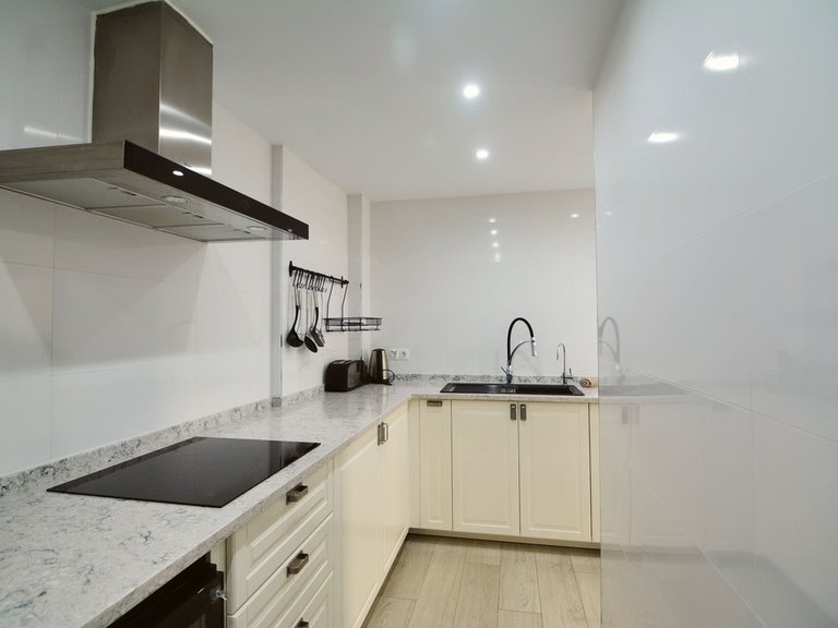 Apartment for Sale in Fuengirola, Malaga 14