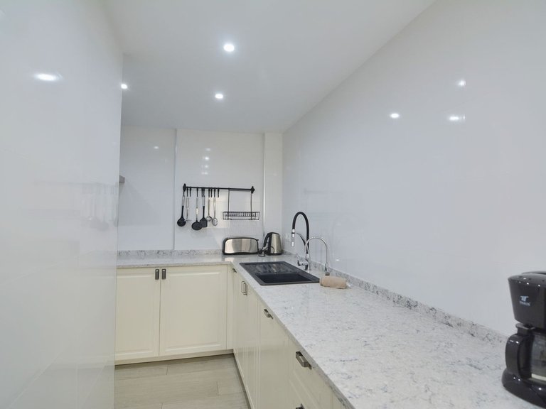 Apartment for Sale in Fuengirola, Malaga 16