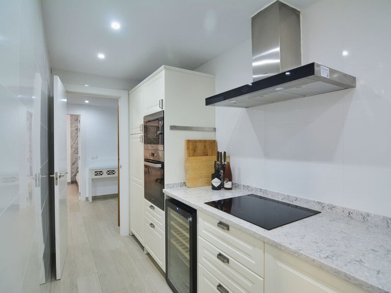 Apartment for Sale in Fuengirola, Malaga 17