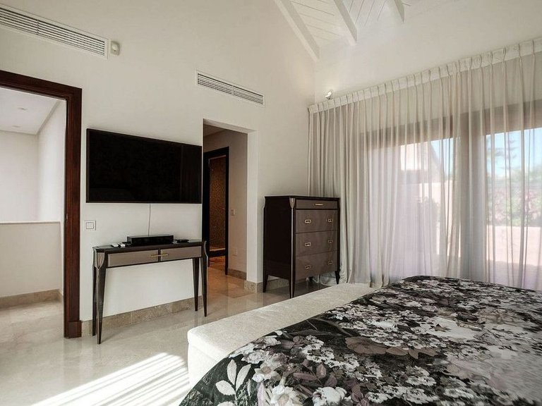 Apartment for Sale in Estepona, Malaga 29