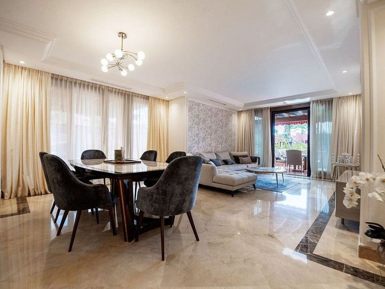 Apartment for Sale in Estepona, Malaga 5