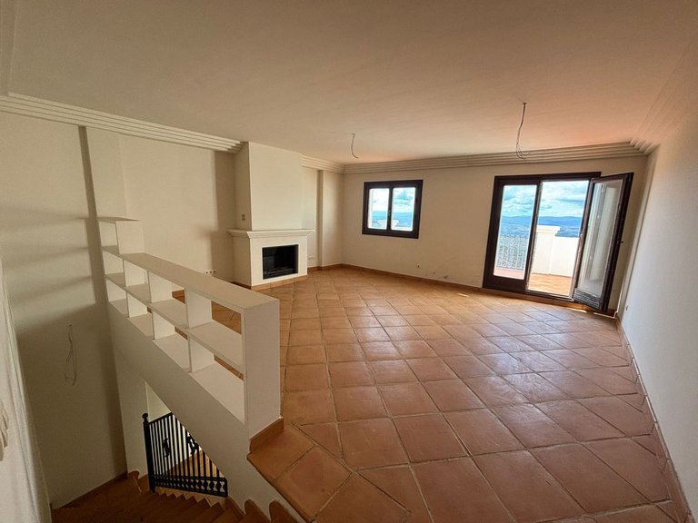 Villa for Sale in Casares, Malaga 4