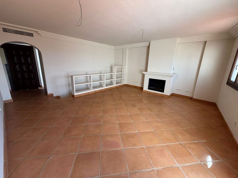 Villa for Sale in Casares, Malaga 5
