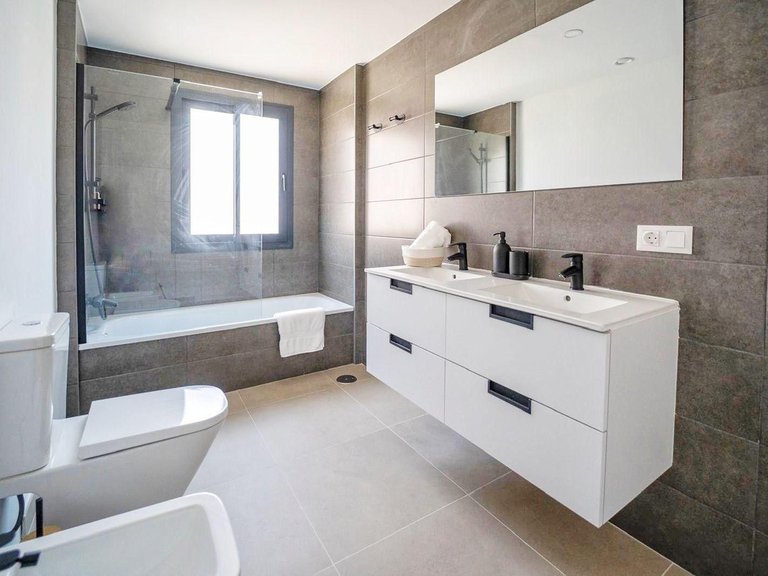 Town House for Sale in Cancelada, Malaga 11