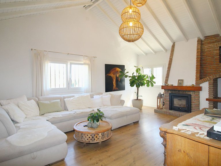 Villa for Sale in Alhaurín El Grande, Malaga 21