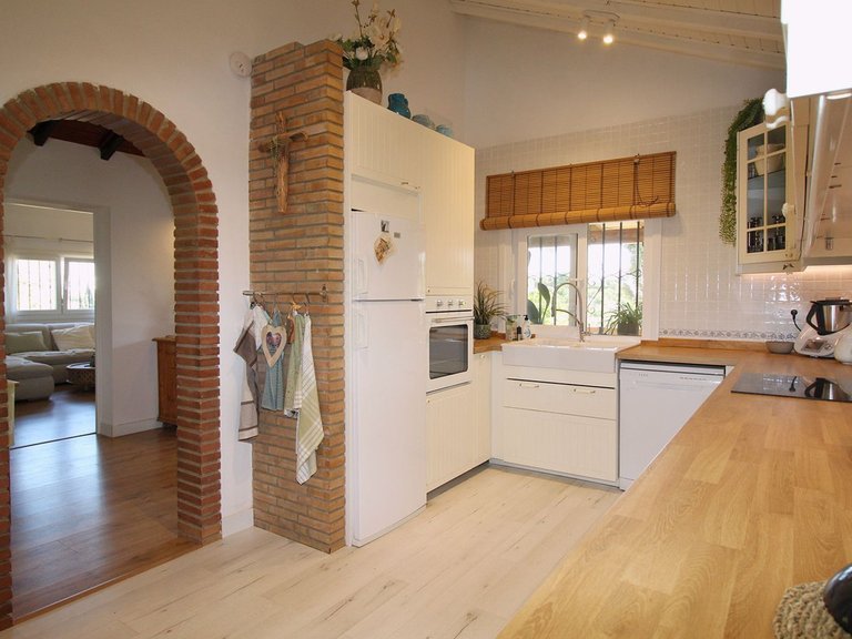 Villa for Sale in Alhaurín El Grande, Malaga 23