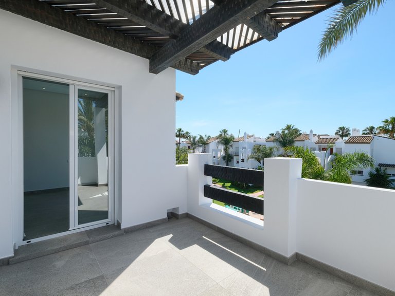 Apartment for Sale in Estepona, Malaga 2