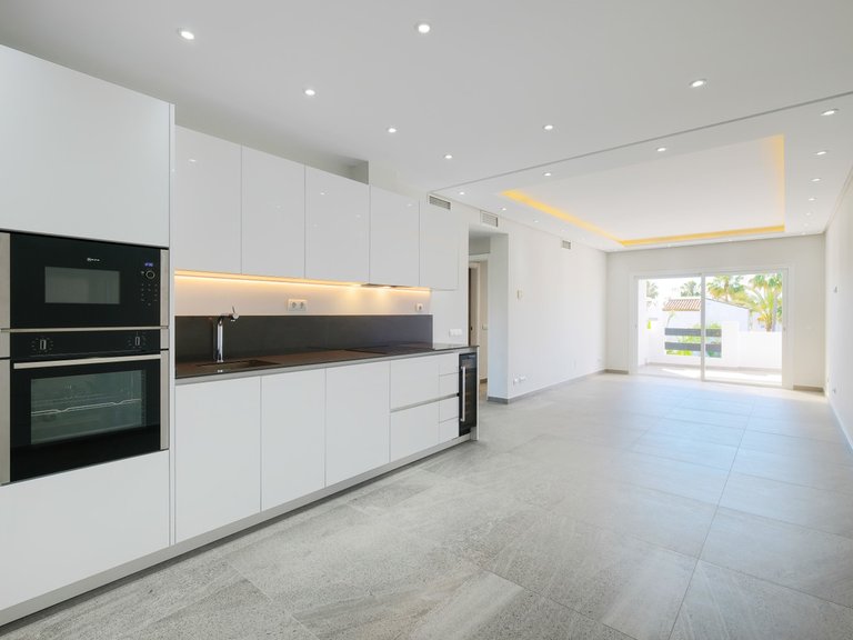 Apartment for Sale in Estepona, Malaga 5