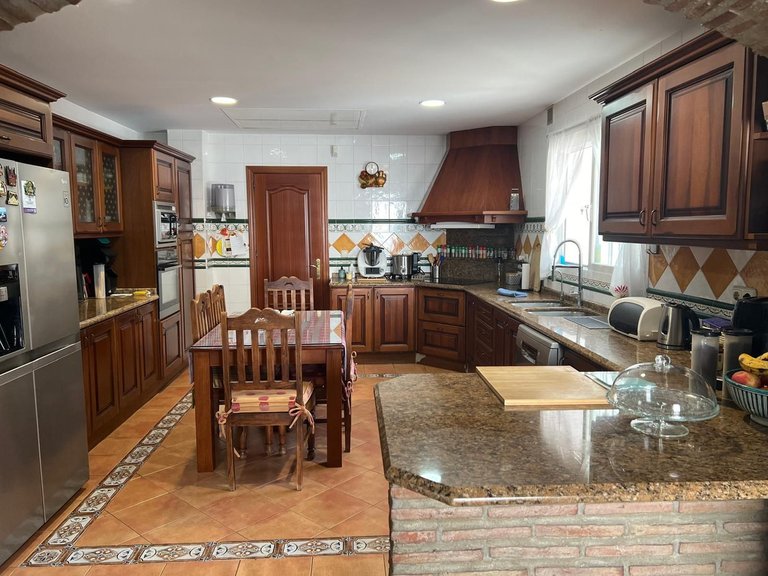 Villa for Sale in Marbella, Malaga 6