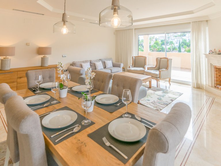 Apartment for Sale in Nueva Andalucía, Malaga 10