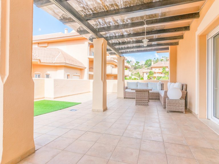 Apartment for Sale in Nueva Andalucía, Malaga 13