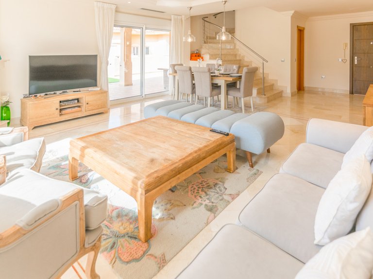 Apartment for Sale in Nueva Andalucía, Malaga 19