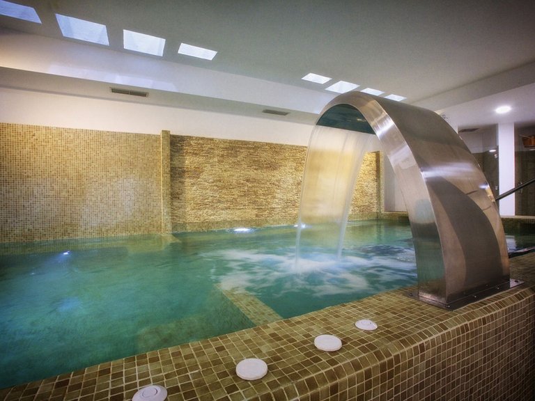 Apartment for Sale in Nueva Andalucía, Malaga 22