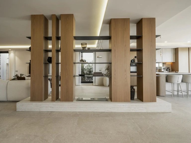 Villa for Sale in Nueva Andalucía, Malaga 16