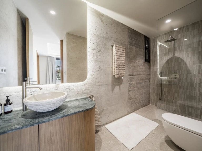 Villa for Sale in Nueva Andalucía, Malaga 17