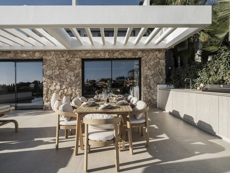 Villa for Sale in Nueva Andalucía, Malaga 21