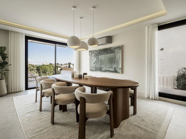 Villa for Sale in Nueva Andalucía, Malaga 6