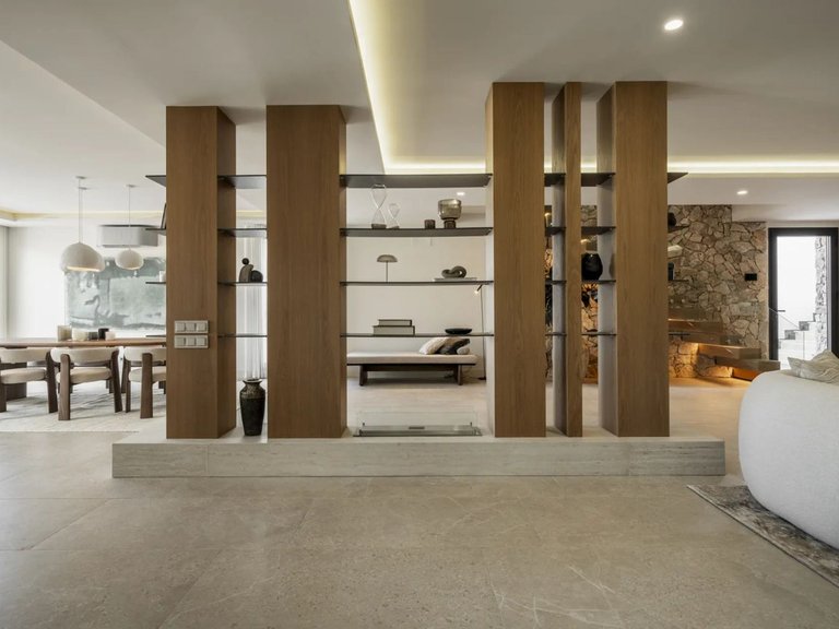 Villa for Sale in Nueva Andalucía, Malaga 8