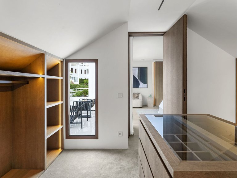 Apartment for Sale in Nueva Andalucía, Malaga 15