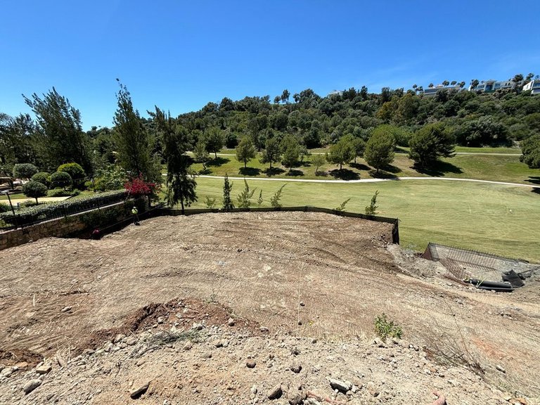 Plot for Sale in Benahavís, Malaga 1