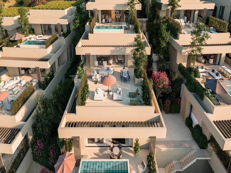 Town House for Sale in Nueva Andalucía, Malaga 3