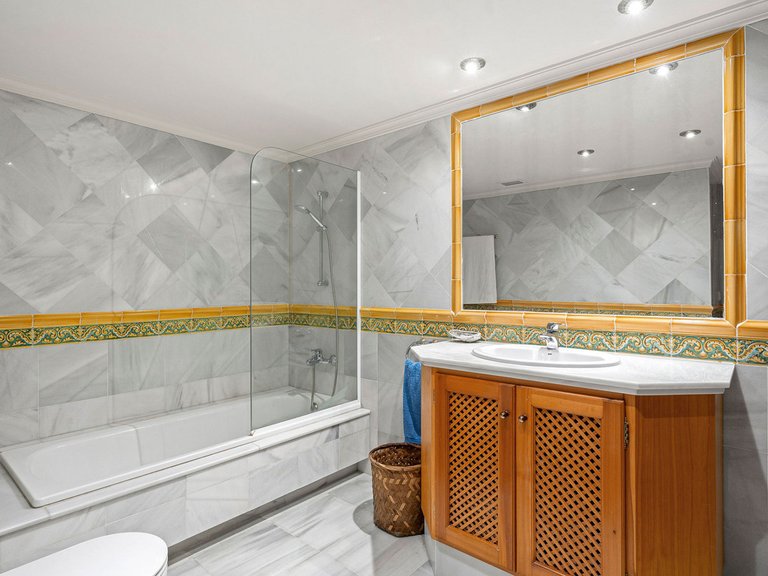 Apartment for Sale in Monte Halcones, Malaga 18