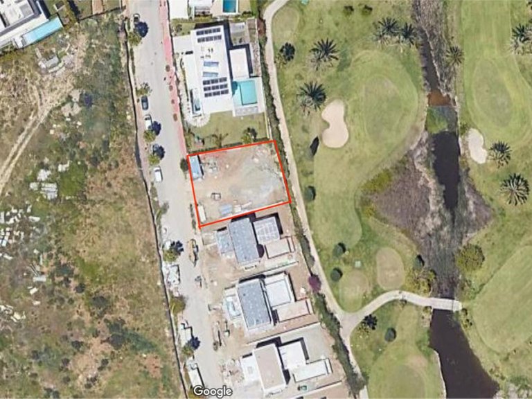 Plot for Sale in El Paraiso, Malaga 1