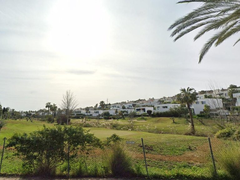 Plot for Sale in El Paraiso, Malaga 3