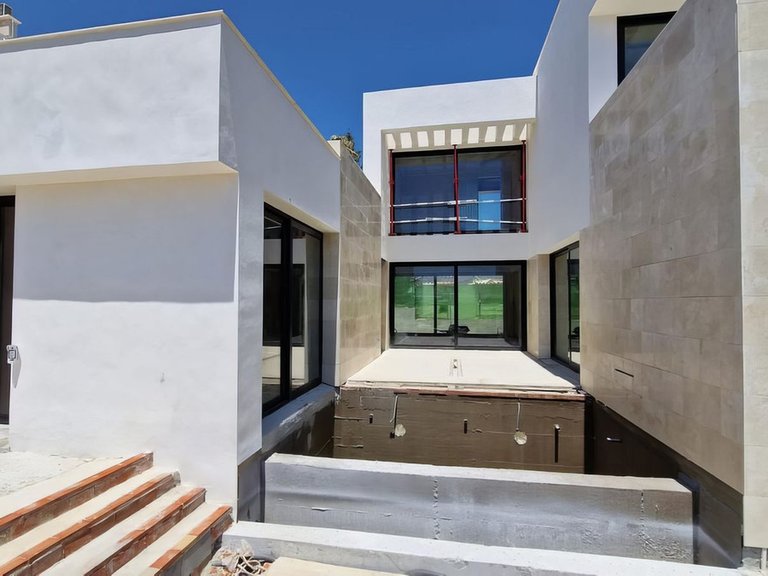 Villa for Sale in Marbella, Malaga 6