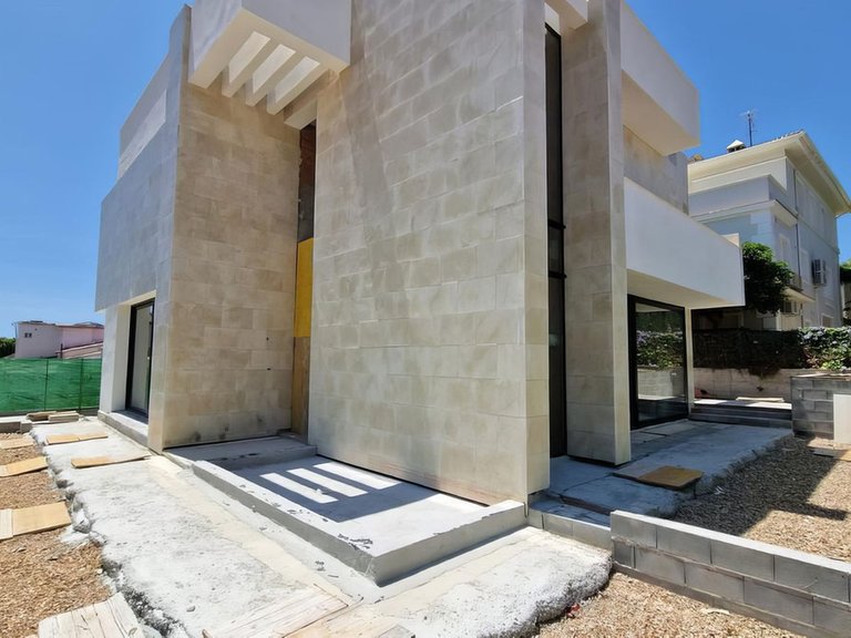 Villa for Sale in Marbella, Malaga 9