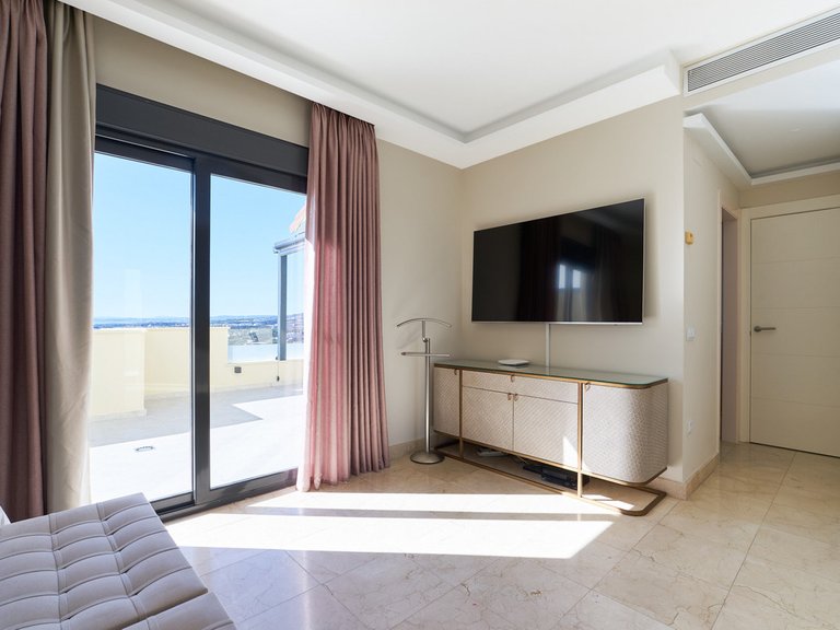 Penthouse for Sale in Estepona, Malaga 13