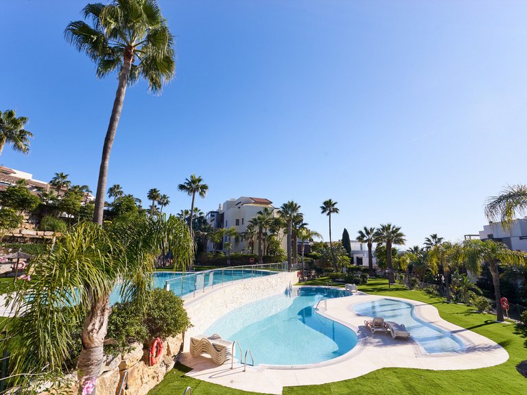 Penthouse for Sale in Estepona, Malaga 2