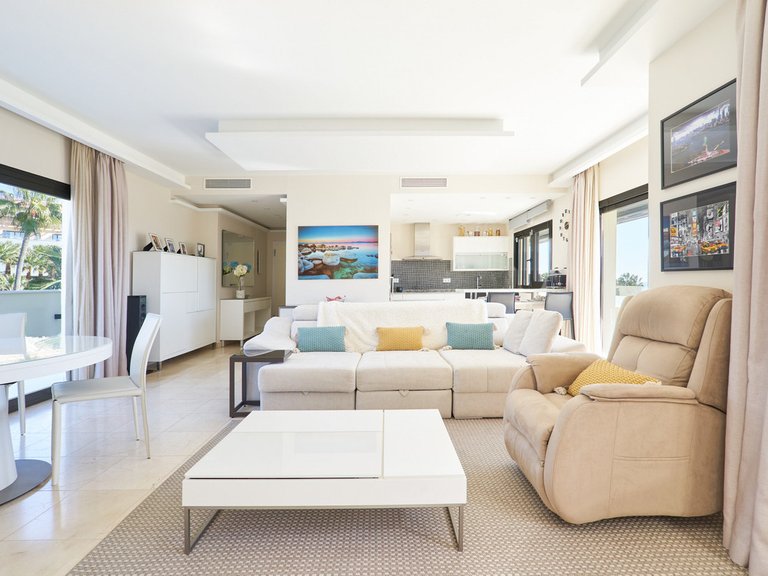 Penthouse for Sale in Estepona, Malaga 3
