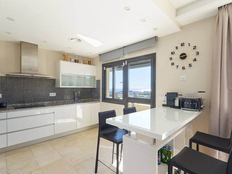 Penthouse for Sale in Estepona, Malaga 7
