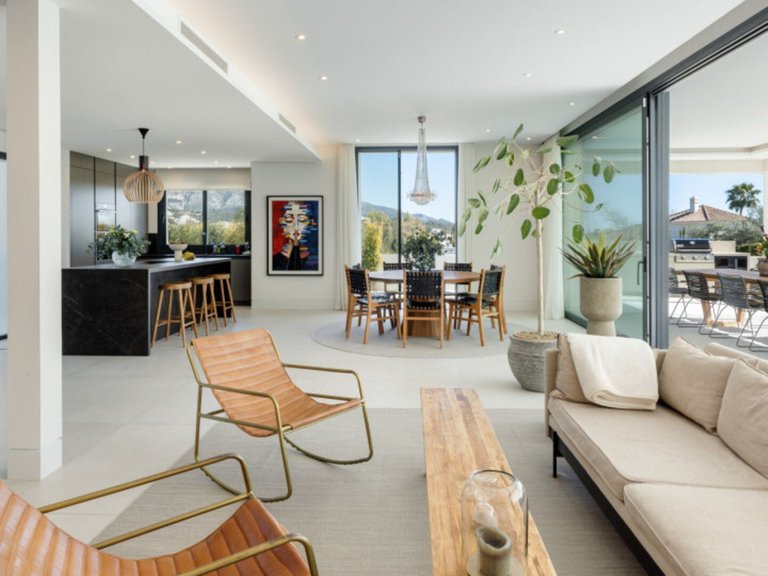 Villa for Sale in Marbella, Malaga 24