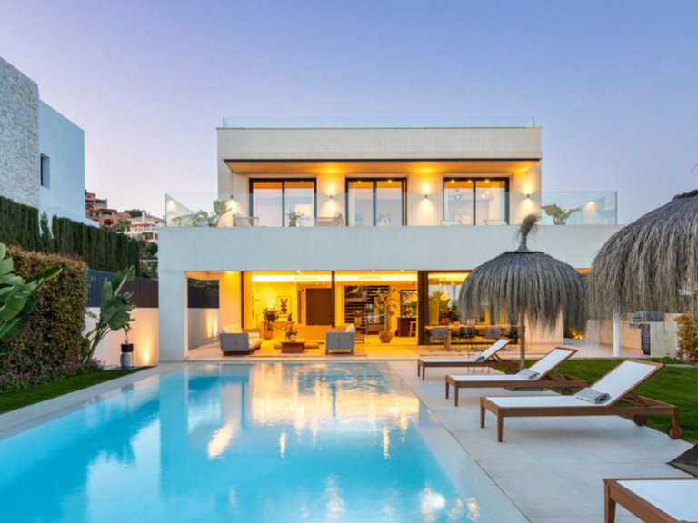 Villa for Sale in Marbella, Malaga 28
