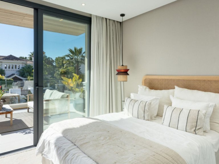 Villa for Sale in Marbella, Malaga 9