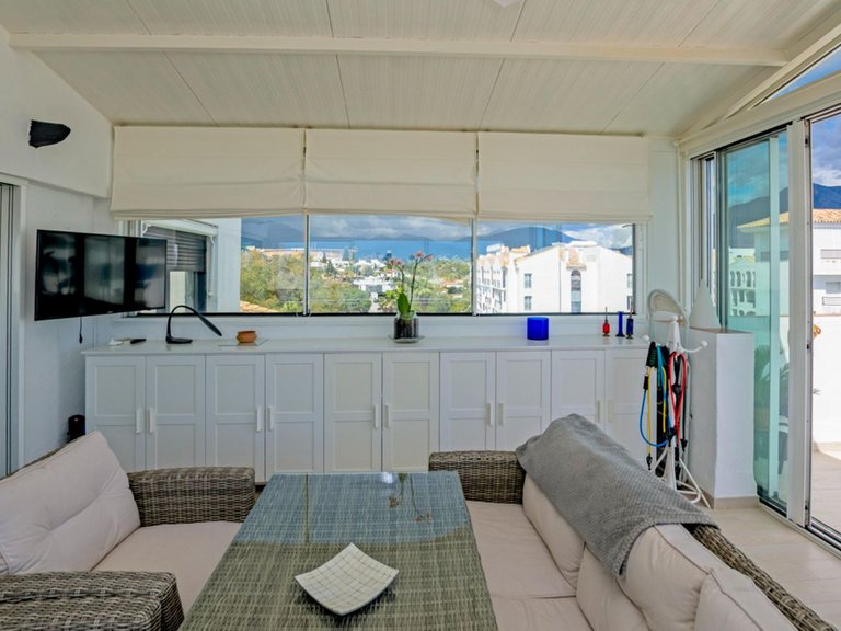 Penthouse for Sale in Puerto Banús, Malaga 4